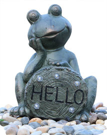 China Garten-Statuen-Brunnen-klarer Frosch-Statuen-grüner Frosch-Magnesiumoxyd-Wasserrecht-Gewicht Brunnen fournisseur